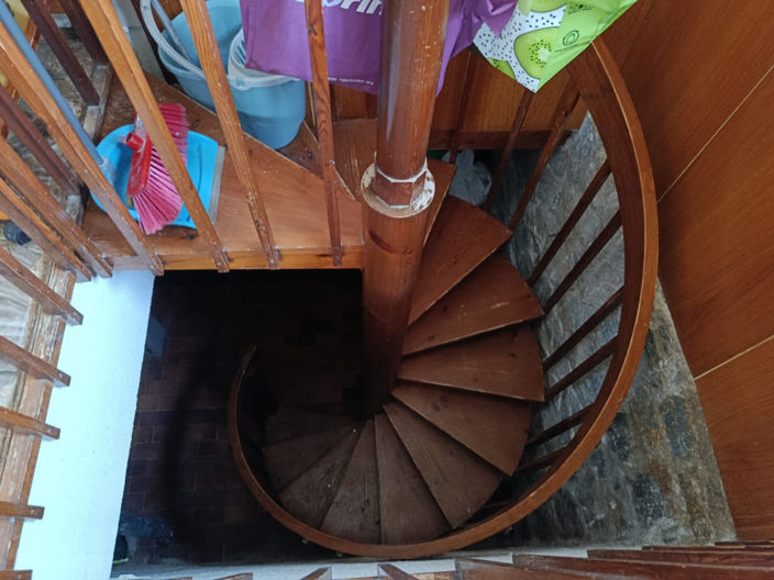 Image No.12-8 Bed Country House for sale