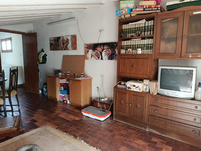 Image No.40-8 Bed Country House for sale