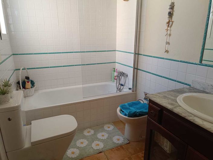 Image No.31-2 Bed Property for sale