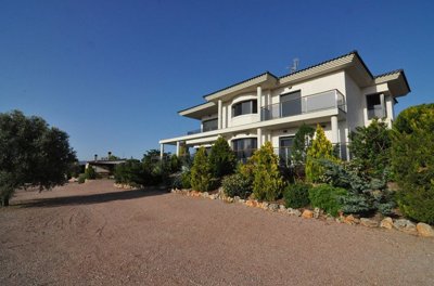 wc87sasa0ssy3ninbahb6