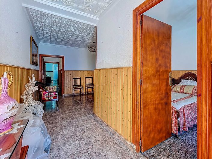 Image No.14-3 Bed Townhouse for sale