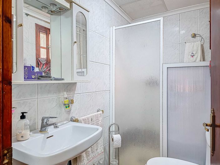 Image No.9-3 Bed Townhouse for sale