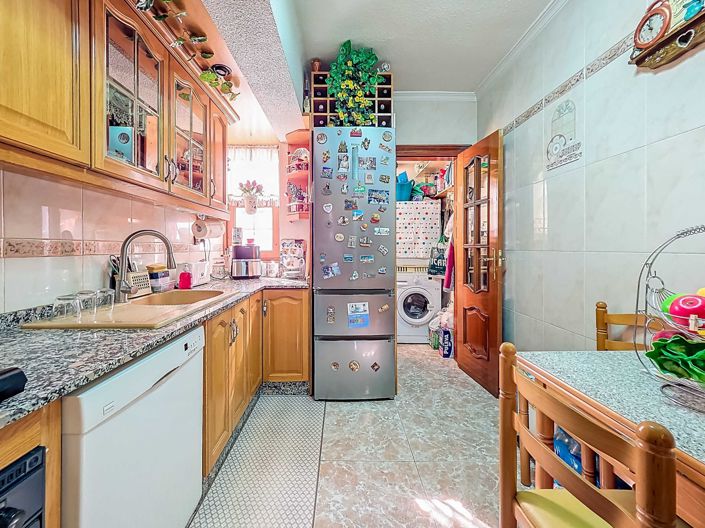 Image No.17-4 Bed Apartment for sale