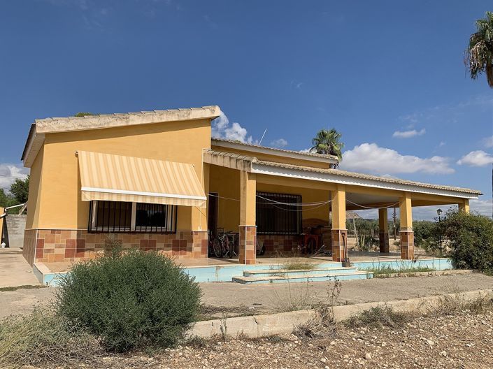 Image No.1-4 Bed Villa for sale