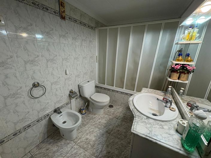 Image No.21-5 Bed Townhouse for sale