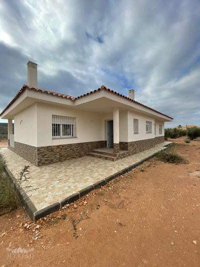 Image No.1-3 Bed Villa for sale
