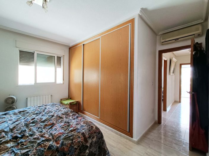 Image No.36-5 Bed Villa for sale