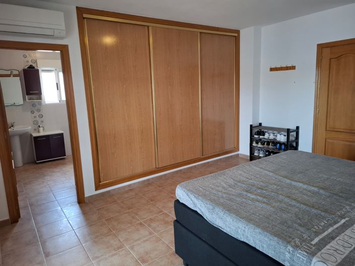 Image No.20-4 Bed Villa for sale