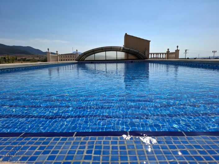 Image No.3-4 Bed Villa for sale