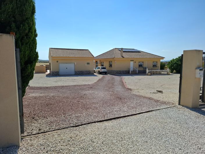 Image No.48-4 Bed Villa for sale