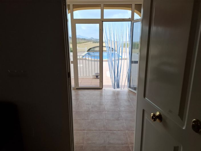 Image No.8-4 Bed Villa for sale