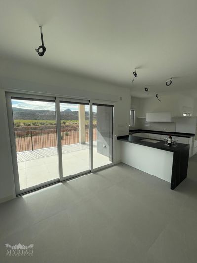 Image No.9-3 Bed Villa for sale