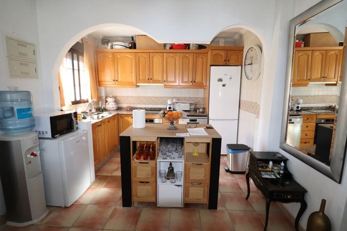 Image No.48-2 Bed Villa for sale