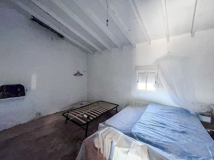 Image No.12-2 Bed Country House for sale