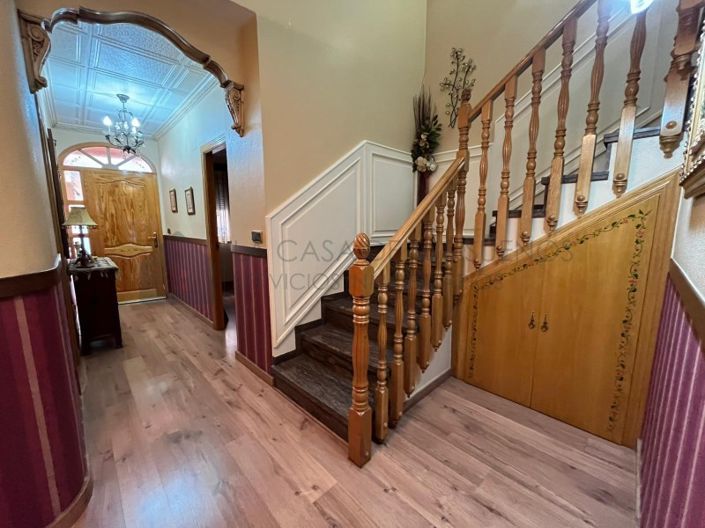 Image No.16-5 Bed Townhouse for sale