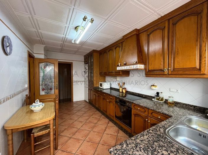 Image No.29-5 Bed Townhouse for sale