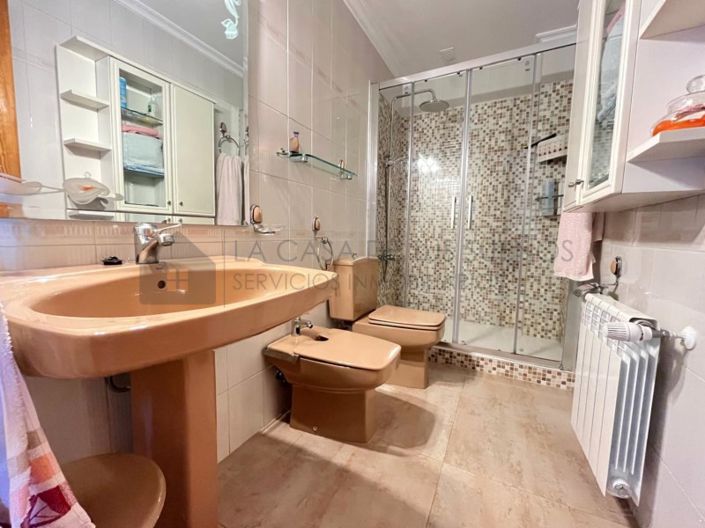 Image No.14-4 Bed Townhouse for sale