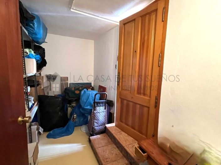 Image No.41-4 Bed Townhouse for sale