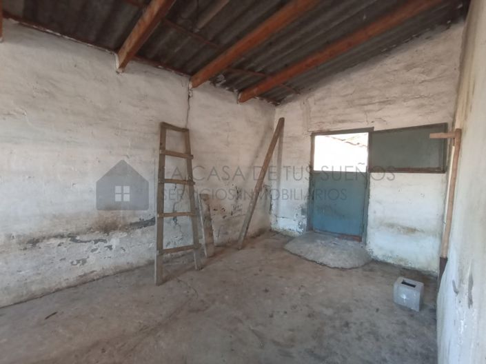 Image No.30-2 Bed Country House for sale