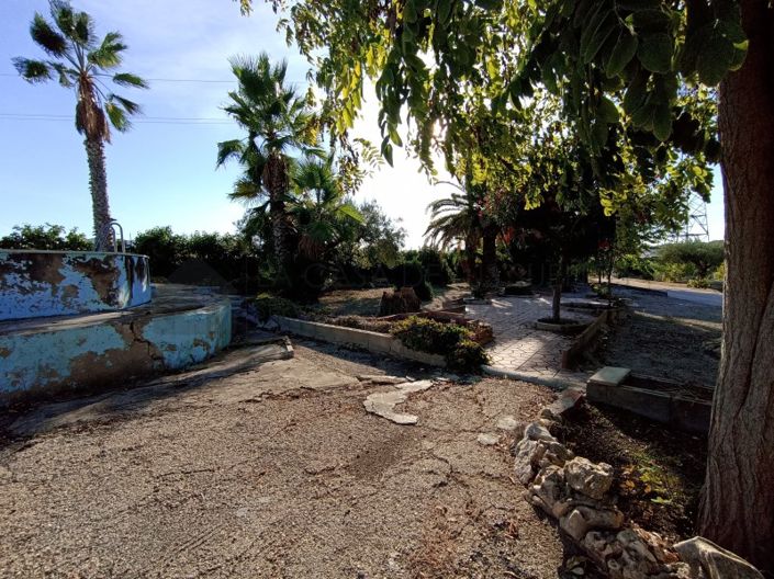 Image No.4-2 Bed Country House for sale