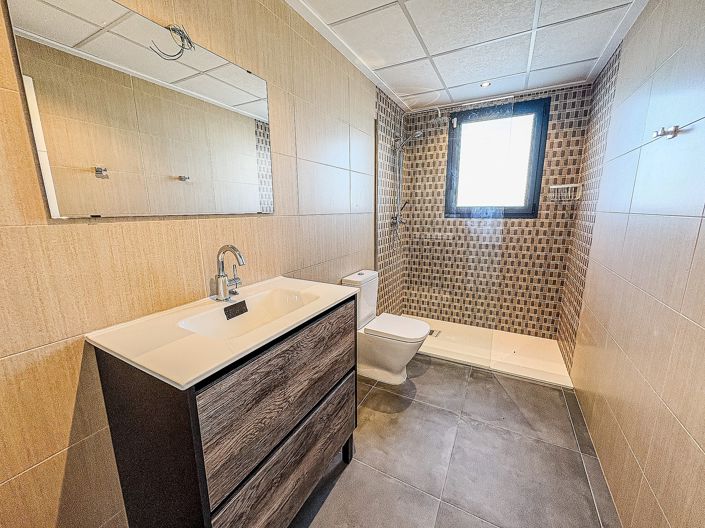 Image No.23-5 Bed Villa for sale