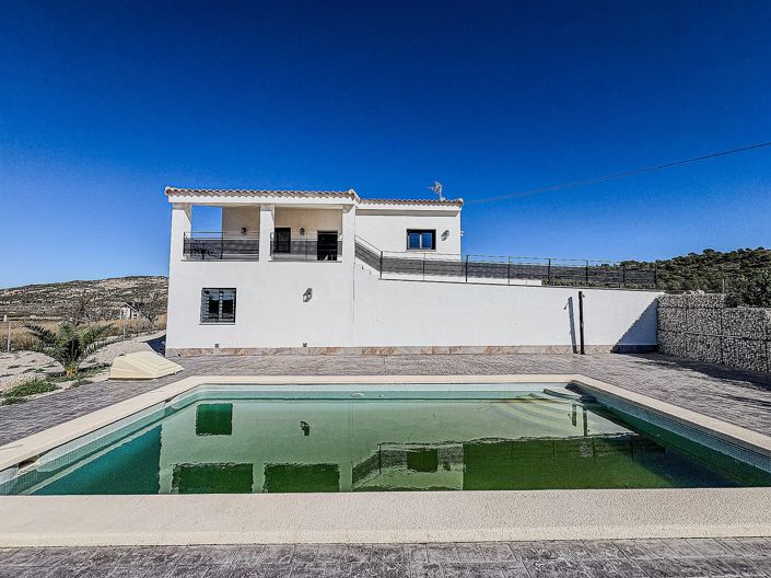 Image No.3-5 Bed Villa for sale