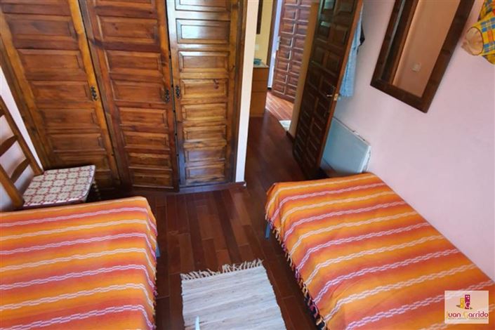 Image No.15-2 Bed Property for sale