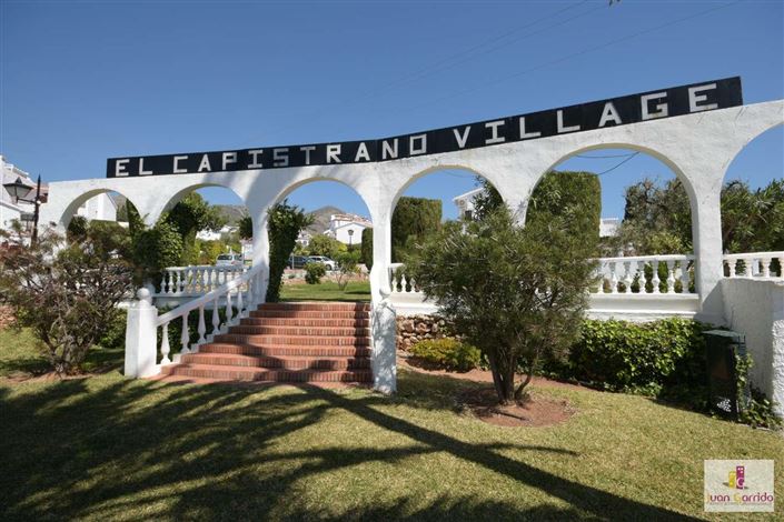 Image No.18-2 Bed Property for sale