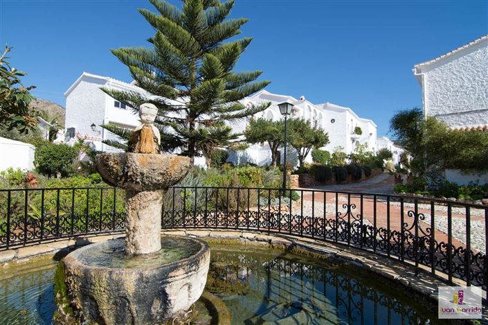 Image No.23-2 Bed Property for sale