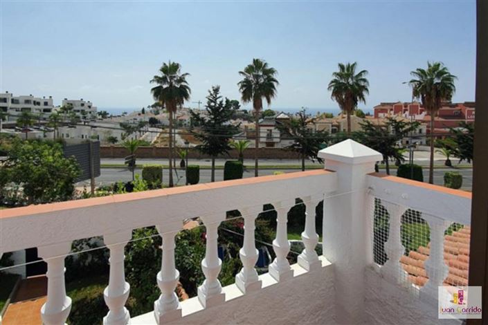 Image No.9-2 Bed Property for sale