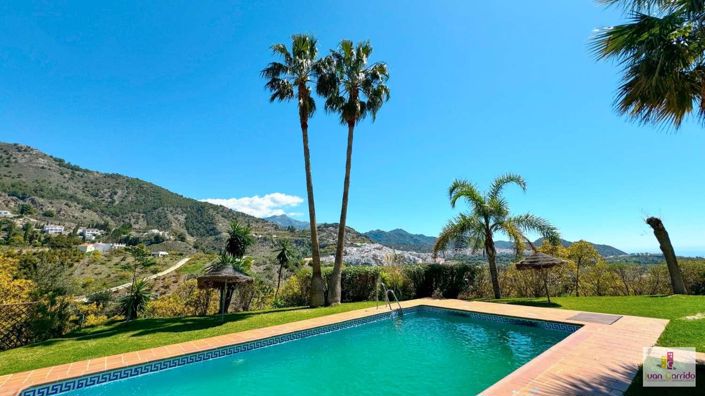 Image No.2-7 Bed Villa for sale