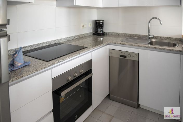 Image No.17-3 Bed Property for sale