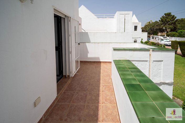 Image No.31-3 Bed Property for sale