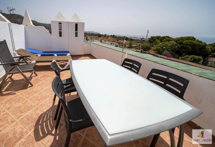 Image No.33-3 Bed Property for sale