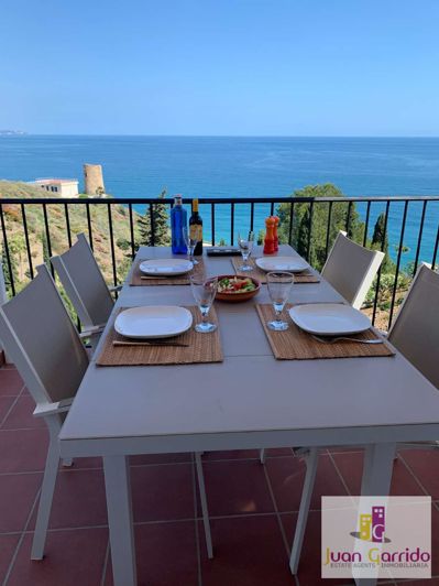 Image No.11-2 Bed Property for sale