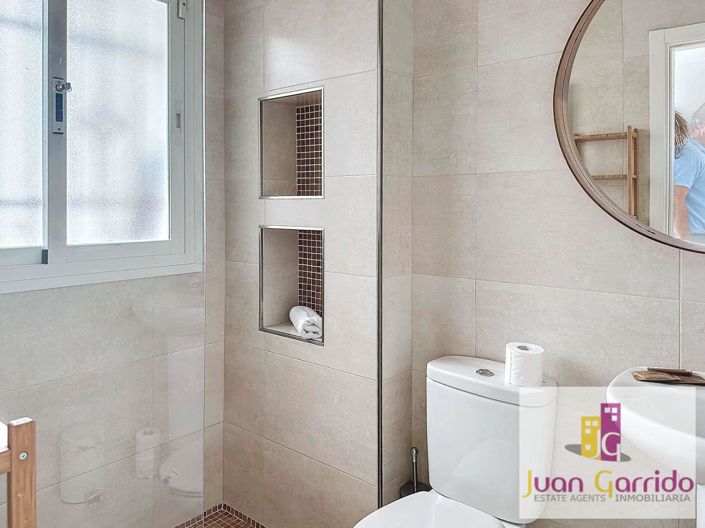 Image No.19-2 Bed Property for sale