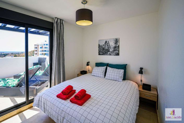 Image No.42-2 Bed Apartment for sale