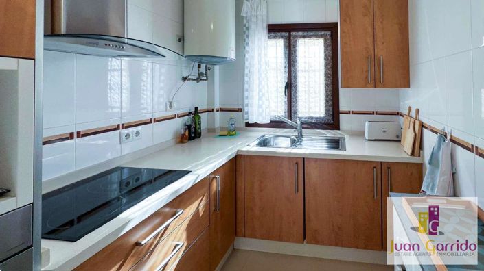 Image No.11-2 Bed Property for sale