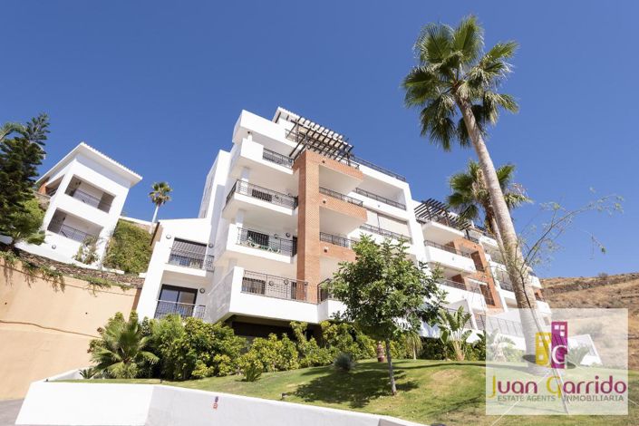 Image No.14-2 Bed Property for sale