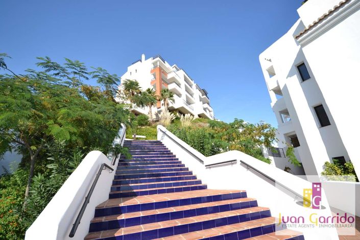 Image No.20-2 Bed Property for sale