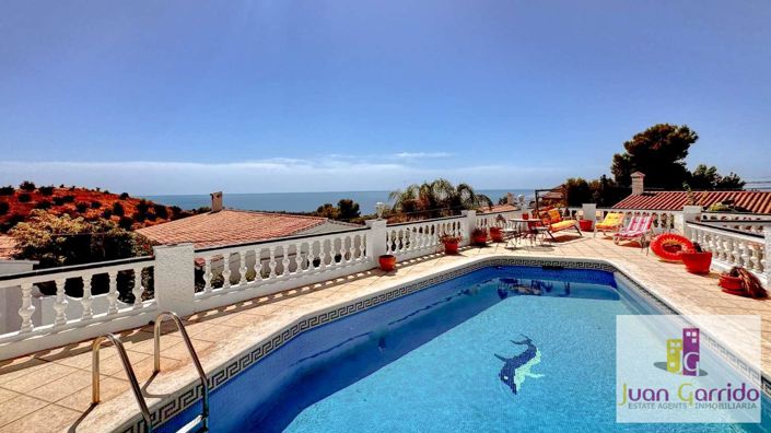 Image No.2-3 Bed Villa for sale