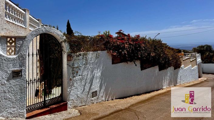 Image No.4-3 Bed Villa for sale