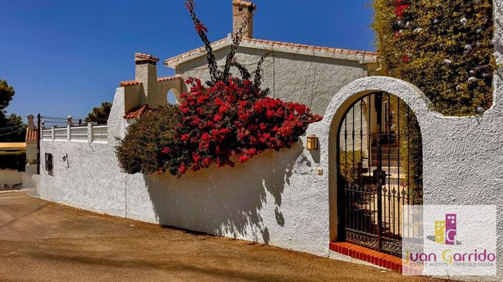 Image No.6-3 Bed Villa for sale