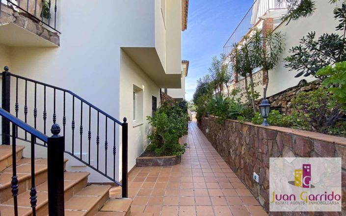 Image No.31-2 Bed Apartment for sale