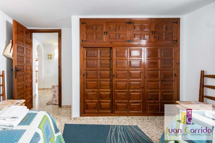 Image No.24-3 Bed Villa for sale