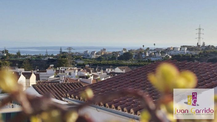 Image No.18-3 Bed Property for sale