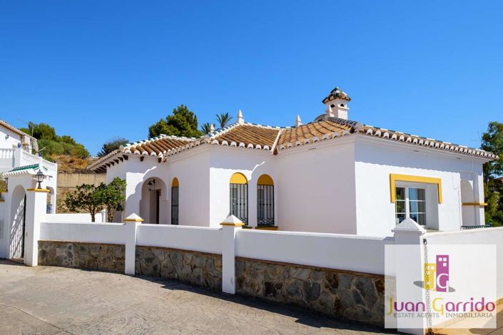 Image No.11-3 Bed Villa for sale