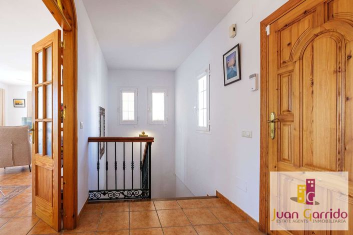 Image No.24-3 Bed Villa for sale