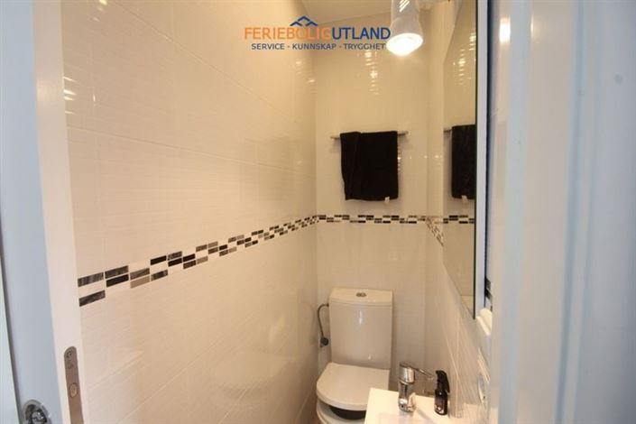 Image No.11-4 Bed Townhouse for sale