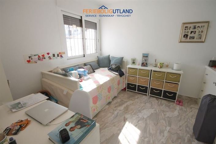 Image No.16-4 Bed Townhouse for sale